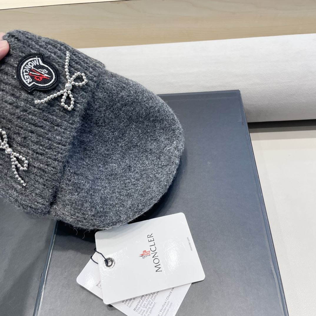 Moncler Caps